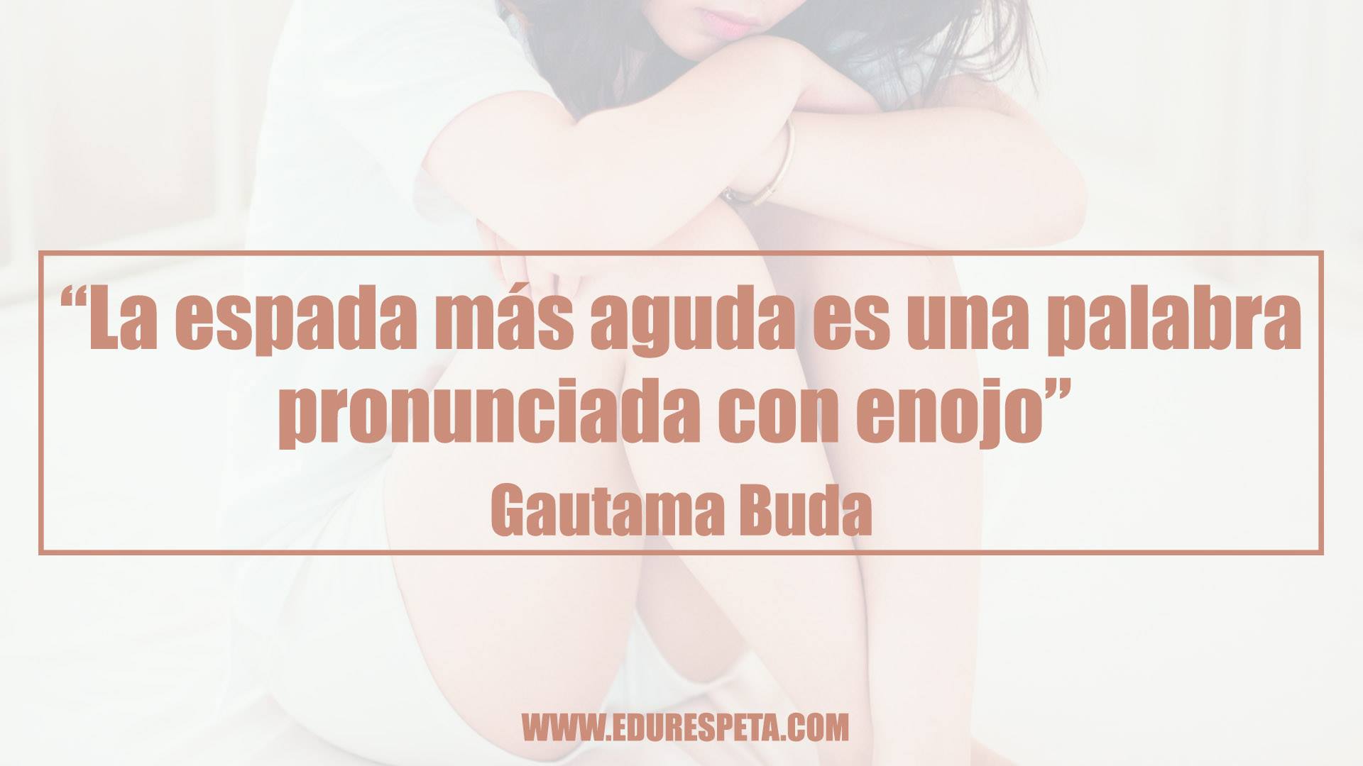 No pienses que las palabras no hieren y no subestimes el daño de un grito. La forma en la que hablas a tus hijos e hija es VITAL para una relación sana y respetuosa. No creas que tus gritos no duelen😔. No pienses que tus etiquetas no dañan😞. 